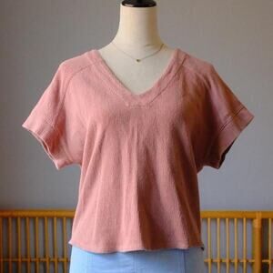 Madewell Pink Textured V Neck Tee – Chill Girl Summer Vibes